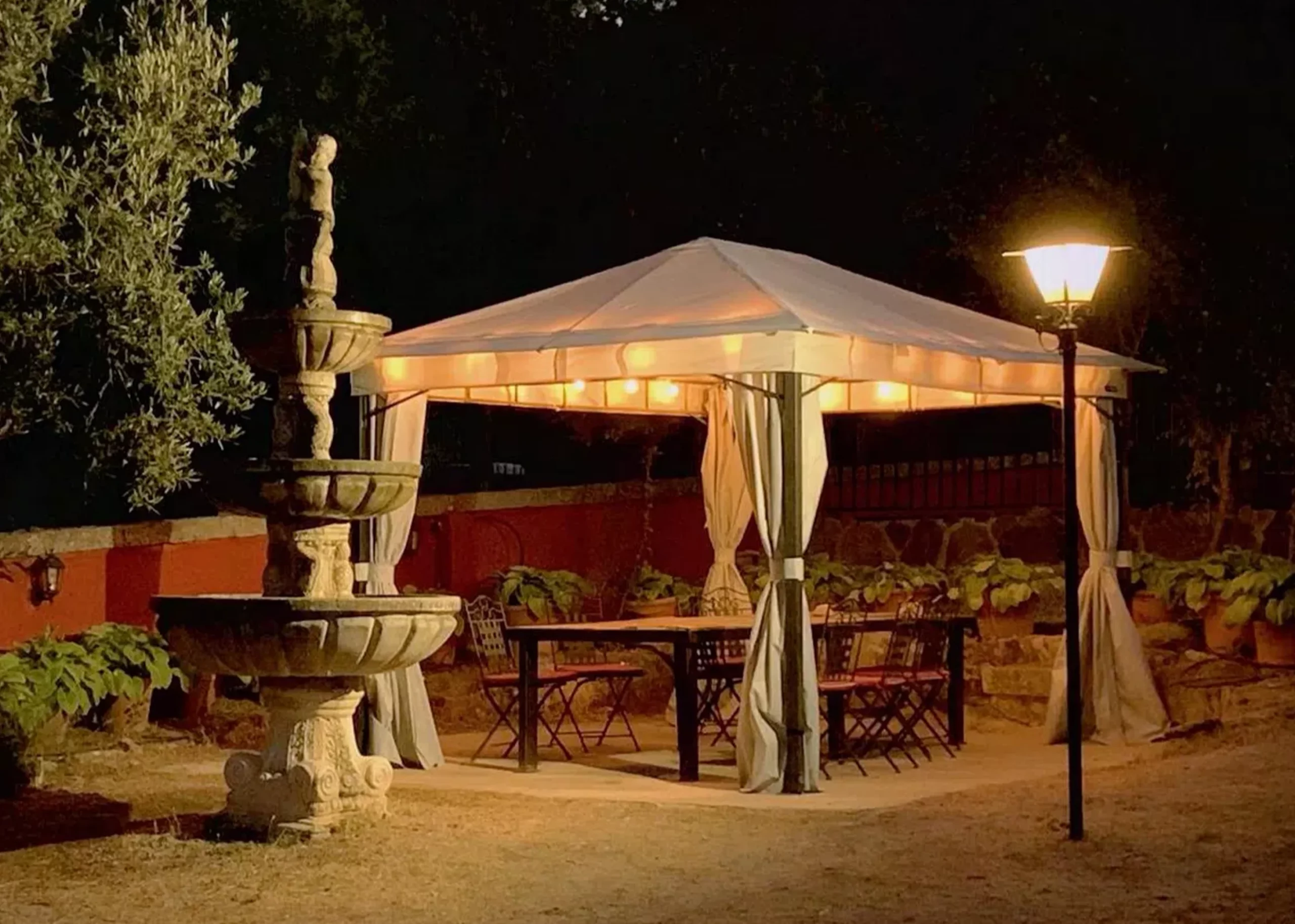 Casa rural La Casa Roja del Escorial, alojamiento con jardín en la Sierra de Guadarrama